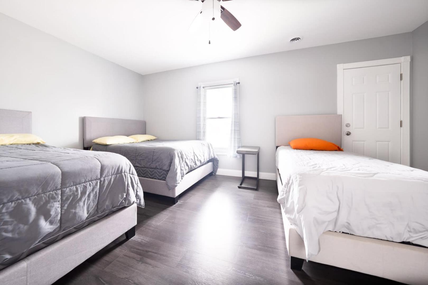 Comfy 4Br, 1 Bath Near The Falls & Casino Niagara Falls Exterior foto